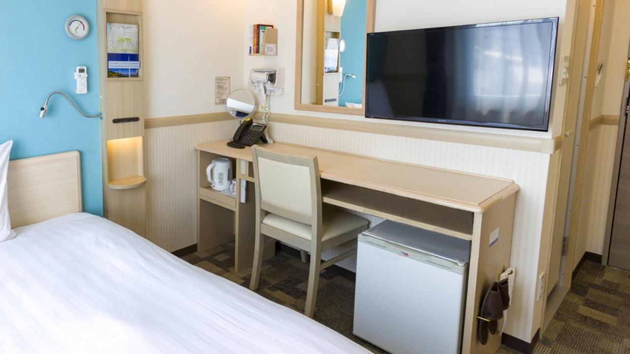 Toyoko Inn Kawaguchi Ekimae Bagian luar foto